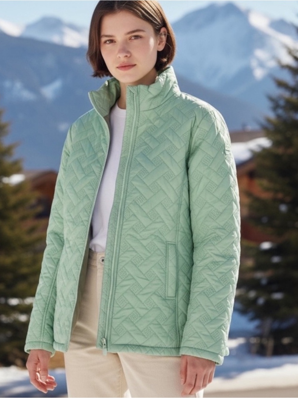 VRHTF Seafoam Quilted Winter Jacket European    size Medium Excellent Condition